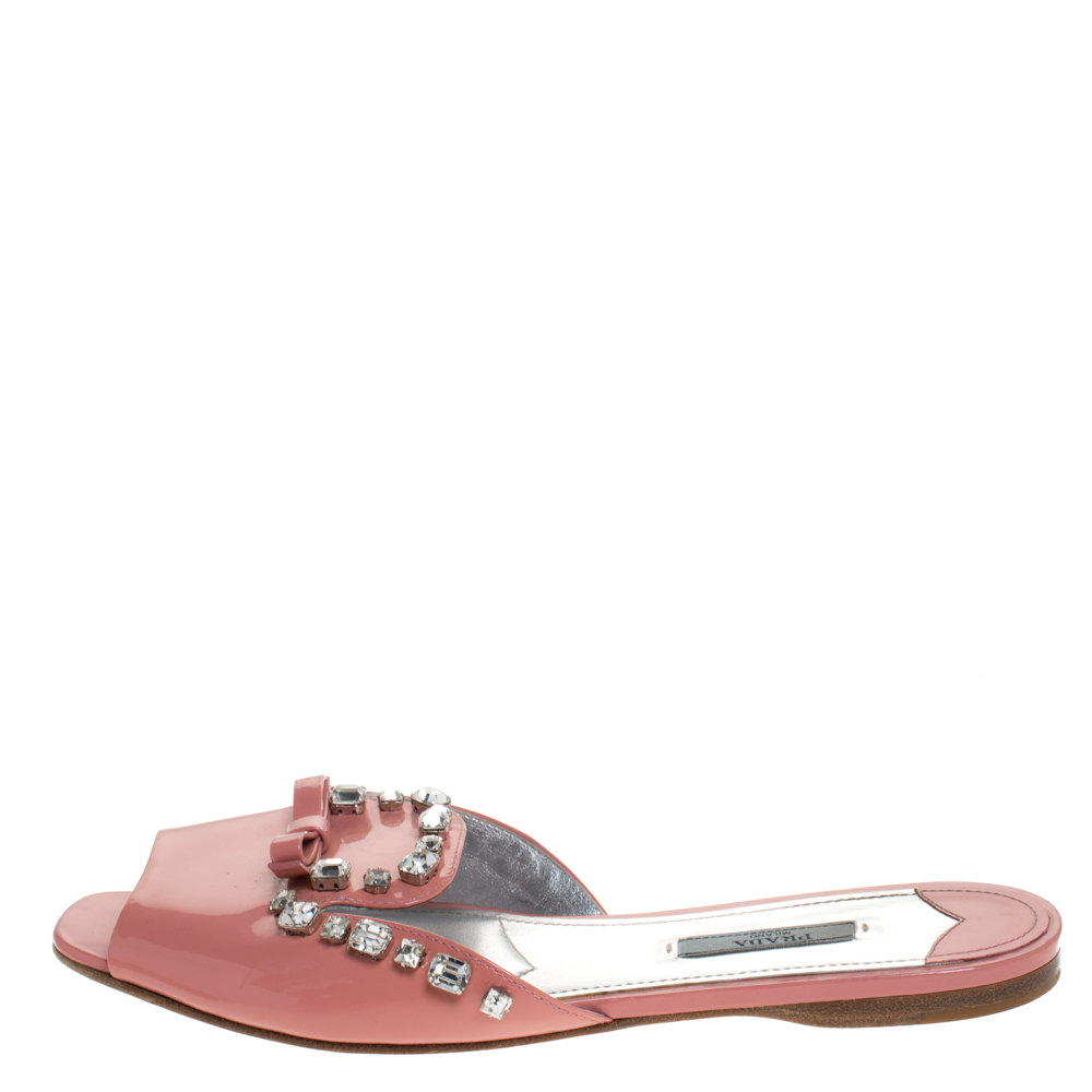 

Prada Coral Pink Patent Leather Crystal And Bow Embellished Flat Slides Size