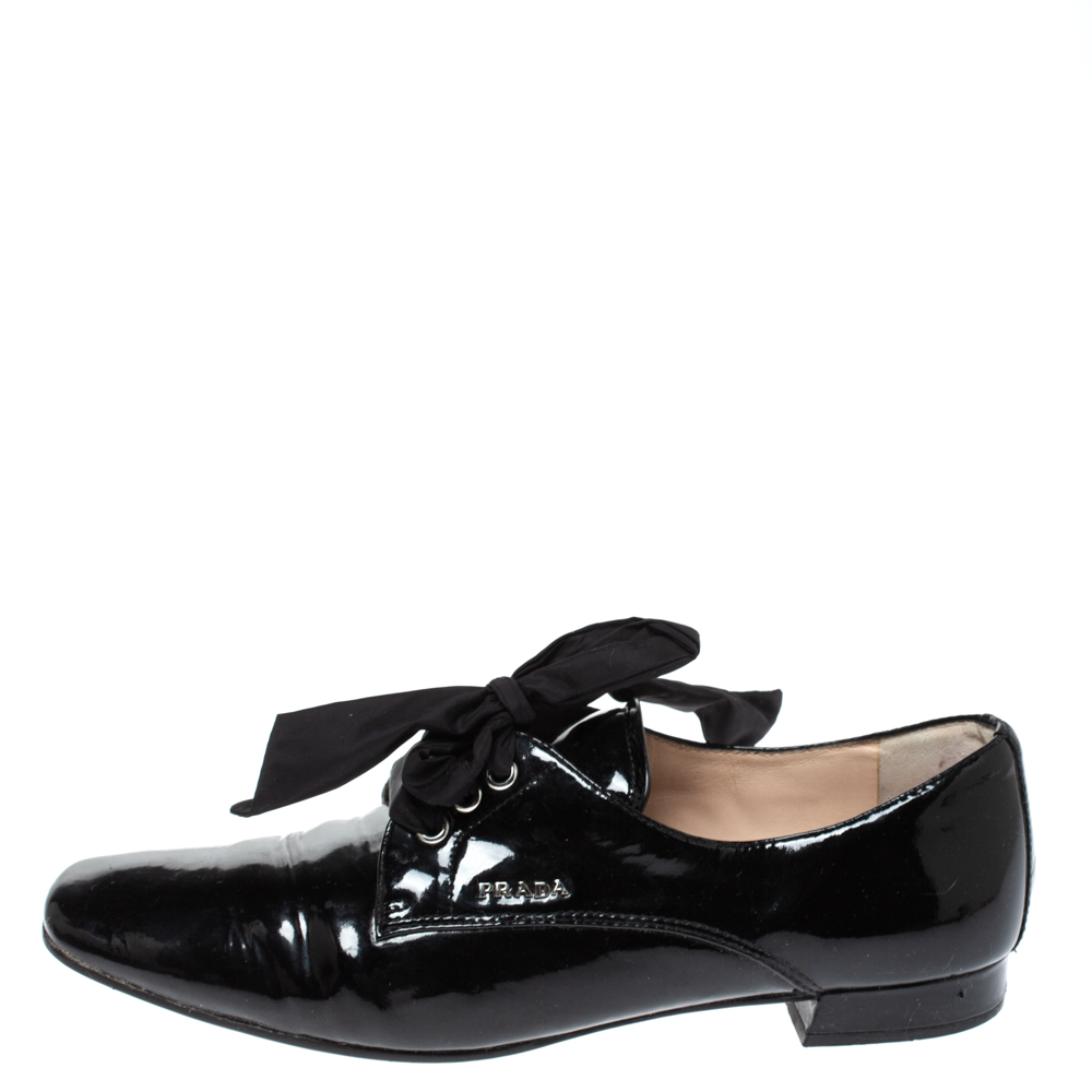 

Prada Black Patent Leather Lace Up Derby Size