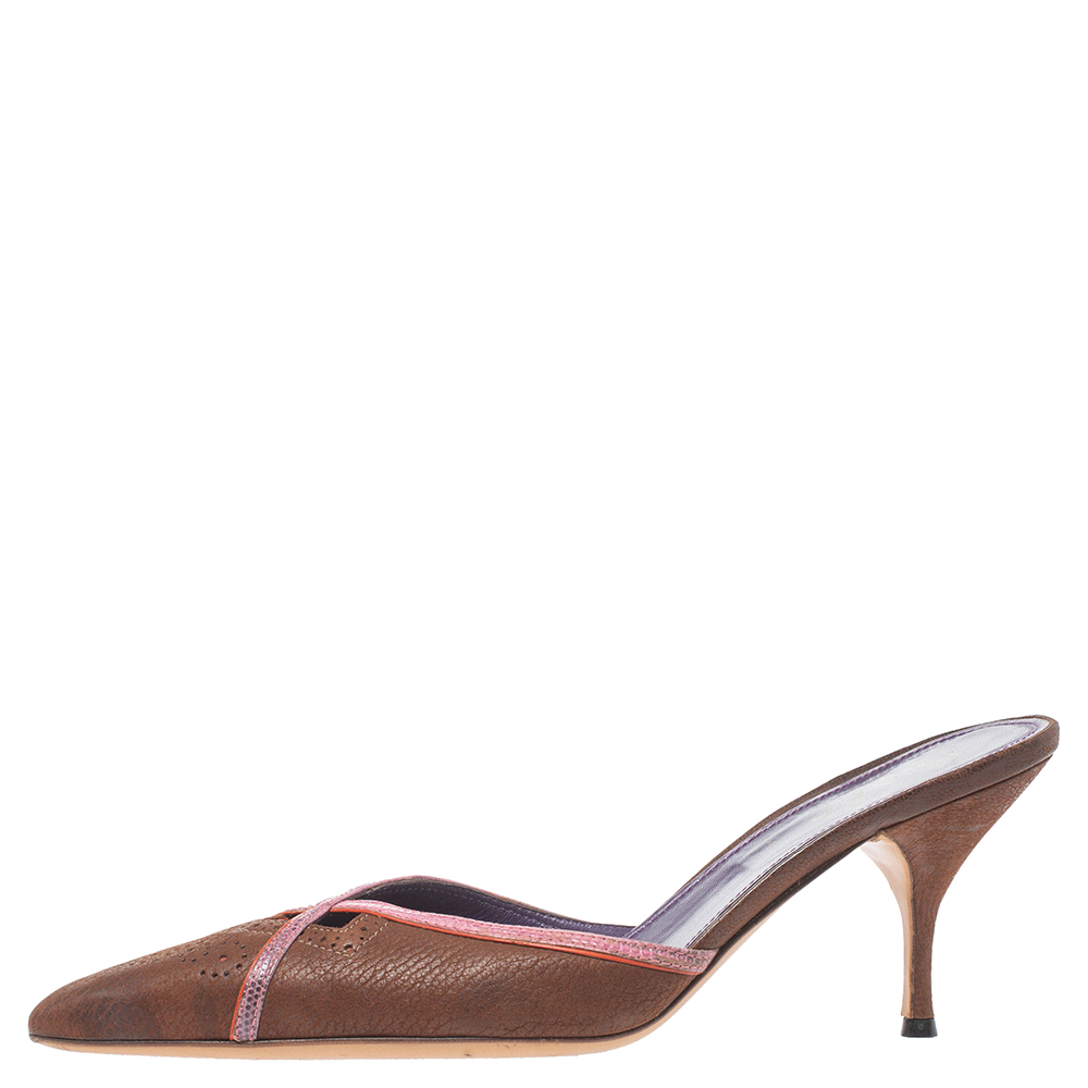 

Prada Brown Leather Pointed Toe Slip On Mules Size