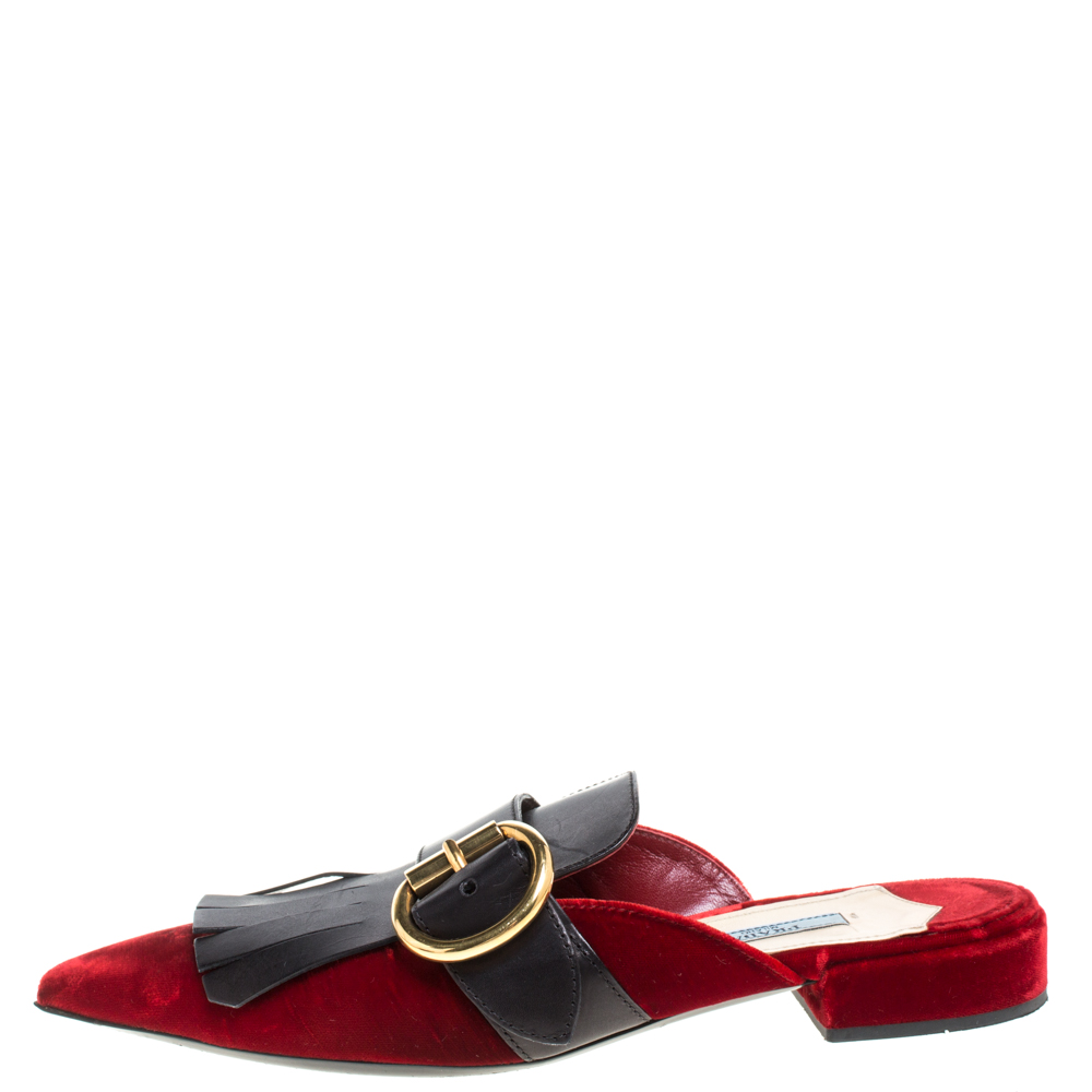 

Prada Red/Black Velvet And Leather Fringe Buckle Embellished Pointed Toe Flat Mules Size