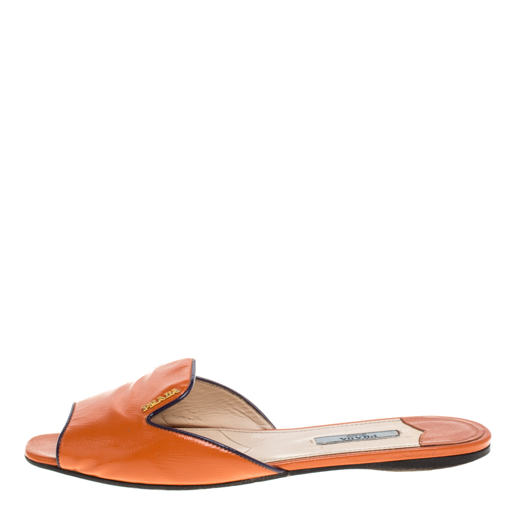 

Prada Orange Patent Leather Flat Slides Size
