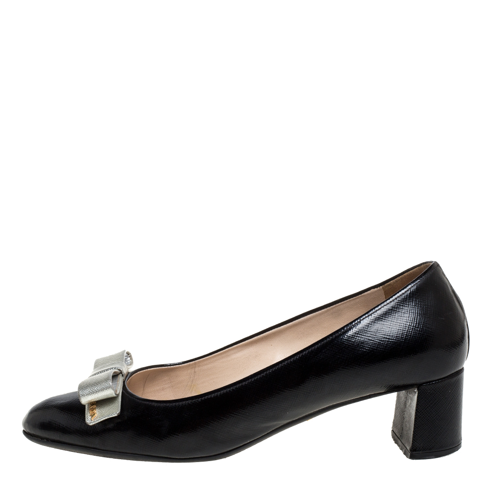 

Prada Black Patent Leather Block Heel Pumps Size