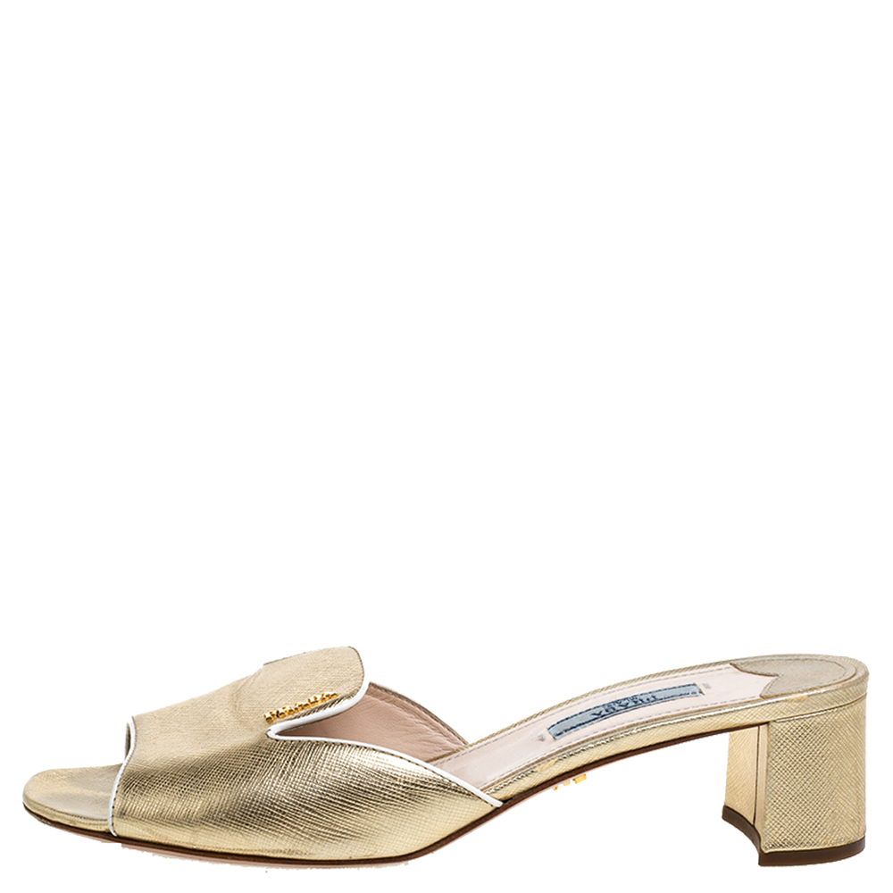 

Prada Gold Leather Open Toe Slip On Sandals Size