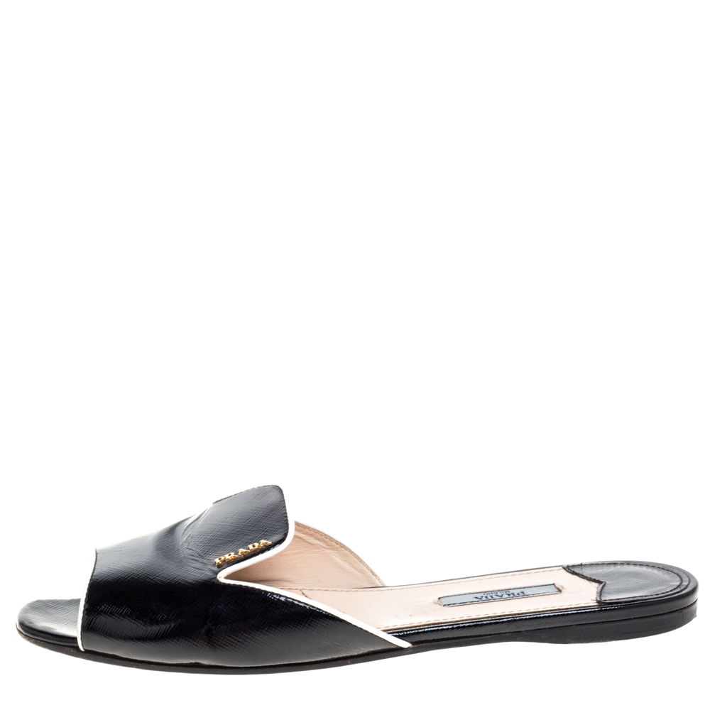 

Prada Black Saffiano Patent Leather Flat Slides Size