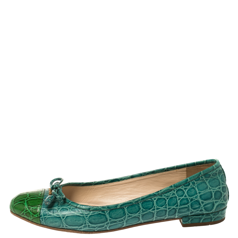 

Prada Green Croc Embossed Leather Bow Ballet Flats Size