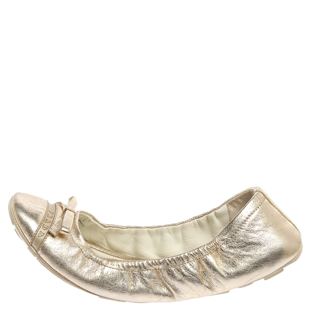 

Prada Sports Metallic Gold Leather Bow Logo Scrunch Ballet Flats Size