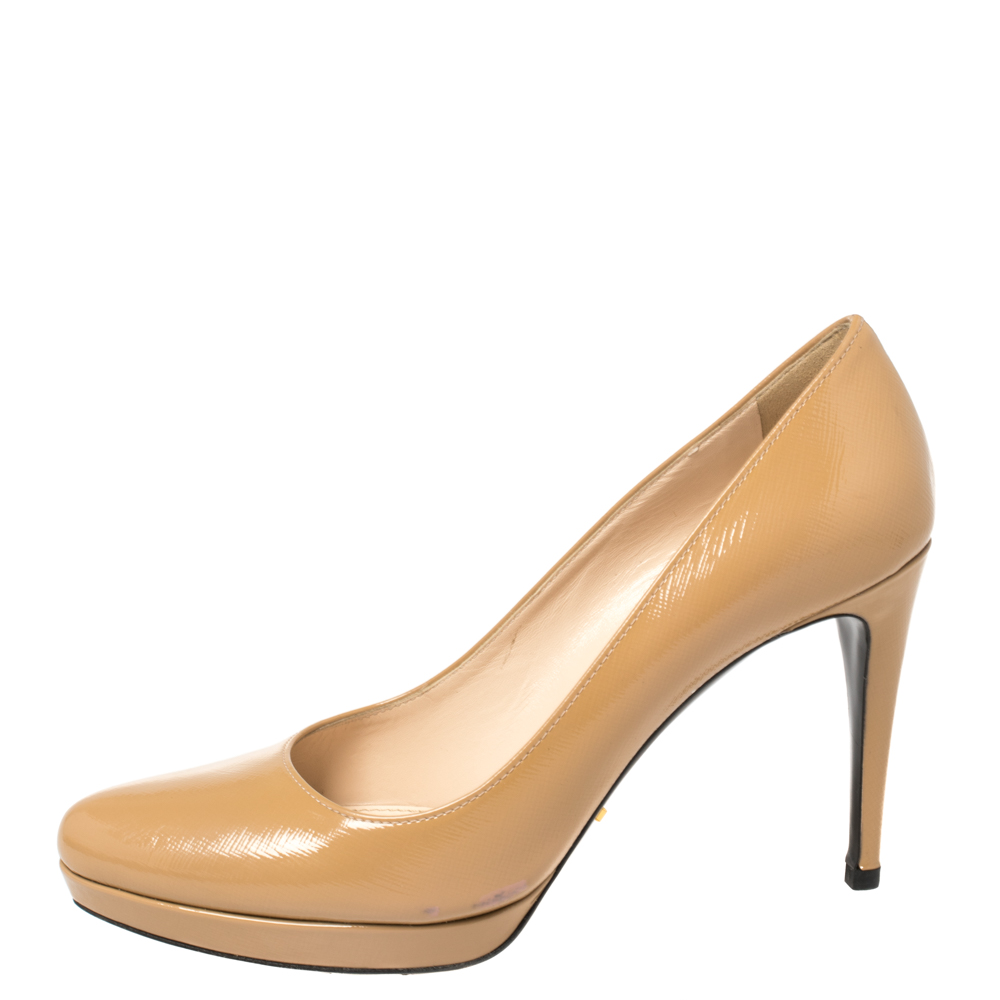 

Prada Beige Patent Leather Platform Pumps Size