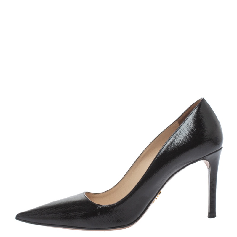 

Prada Black Leather Pointed Toe Pumps Size