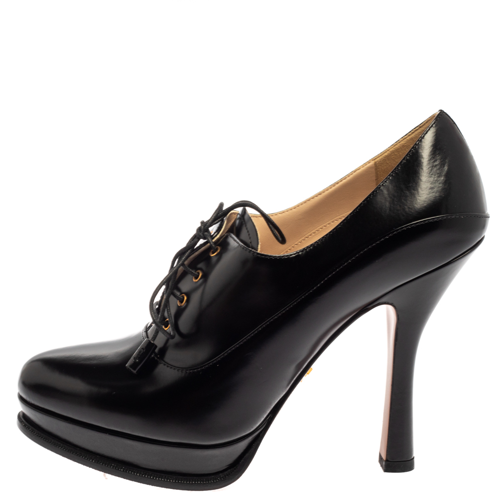 

Prada Black Leather Lace Up Booties Size
