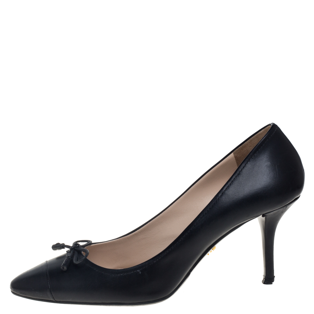 

Prada Black Leather Bow Accented Pumps Size