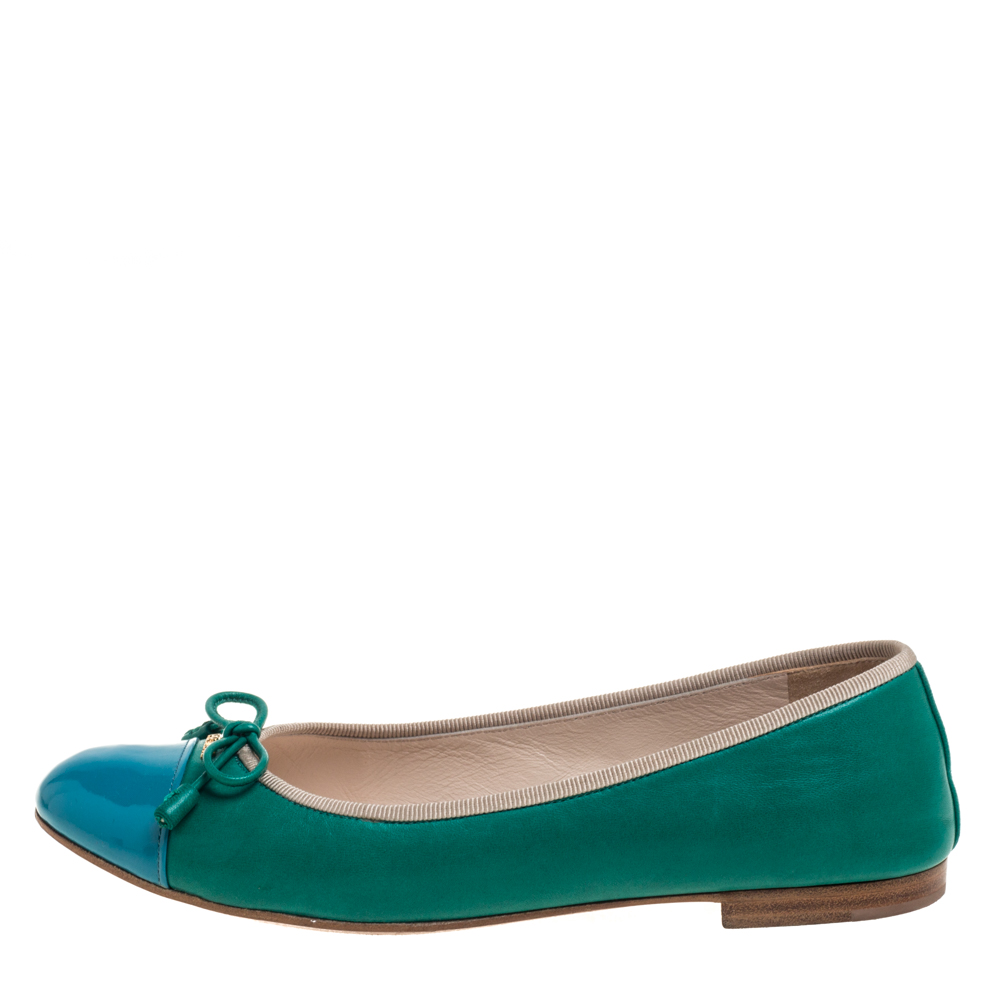 

Prada Green/Blue Leather And Patent Ballet Flats Size