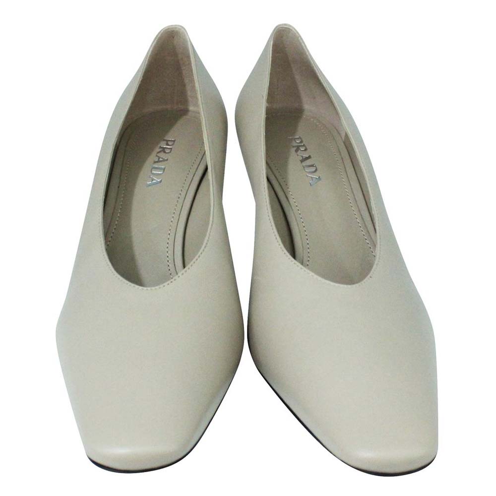 

Prada Grey Leather Pumps Size
