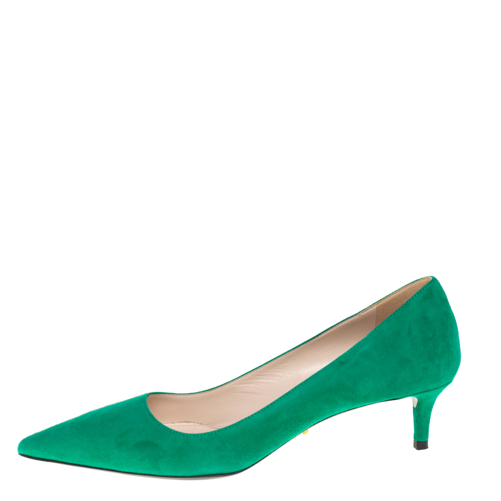 

Prada Green Suede Pointed Toe Pumps Size