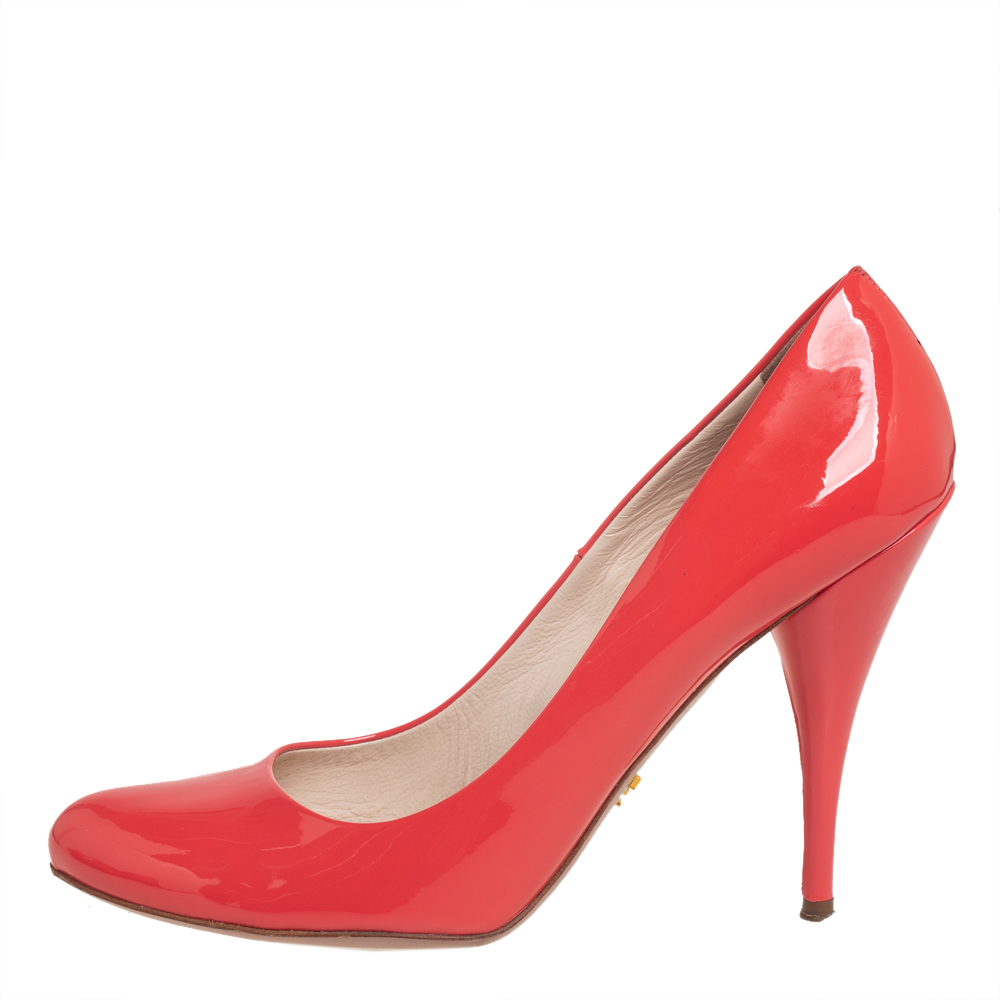

Prada Orange Patent Leather Slip On Pumps Size