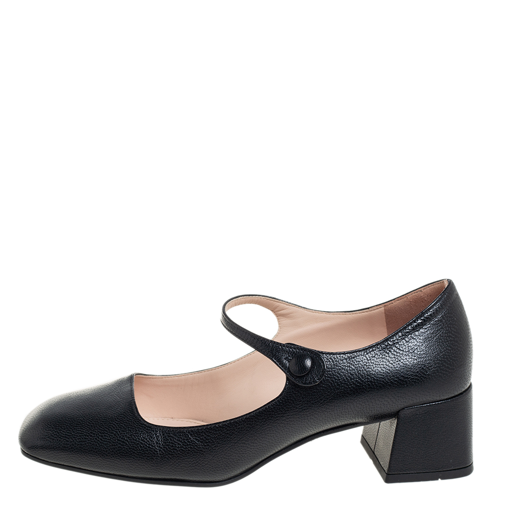 

Prada Black Leather Mary Jane Pumps Size