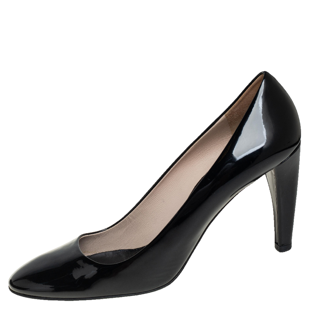 

Prada Black Patent Leather Pumps Size