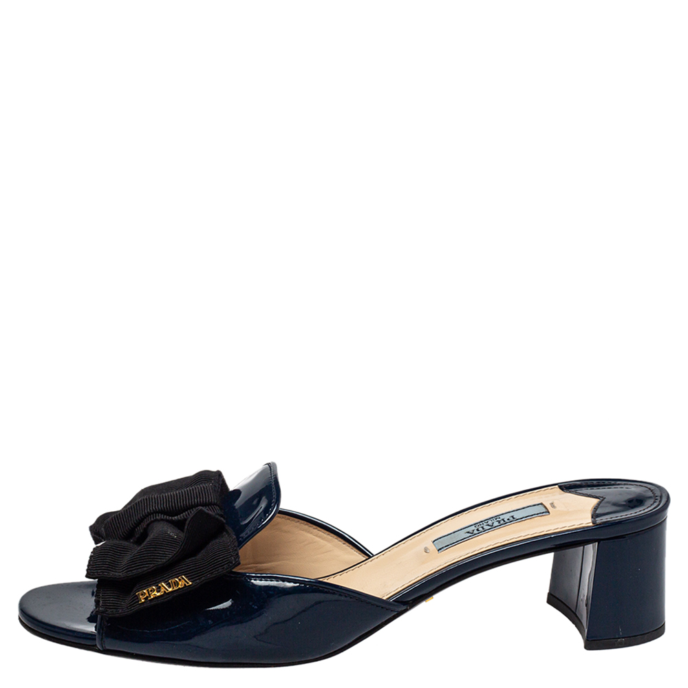 

Prada Navy Blue Patent Leather Slide Sandals Size