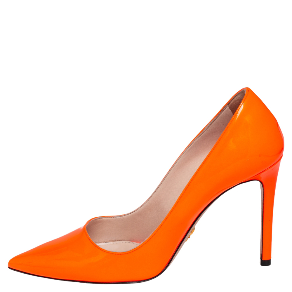 

Prada Orange Patent Leather Pointed Toe Pumps Size