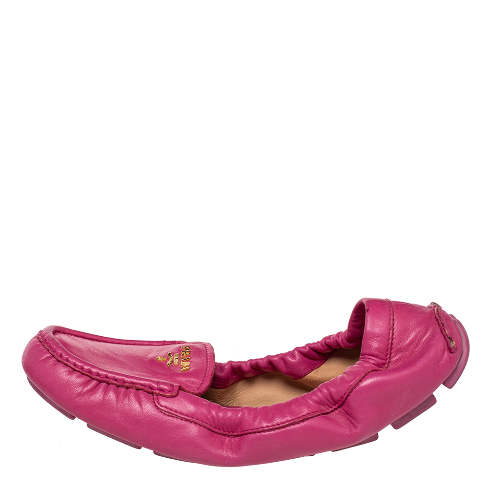 

Prada Pink Leather Scrunch Slip On Loafers Size