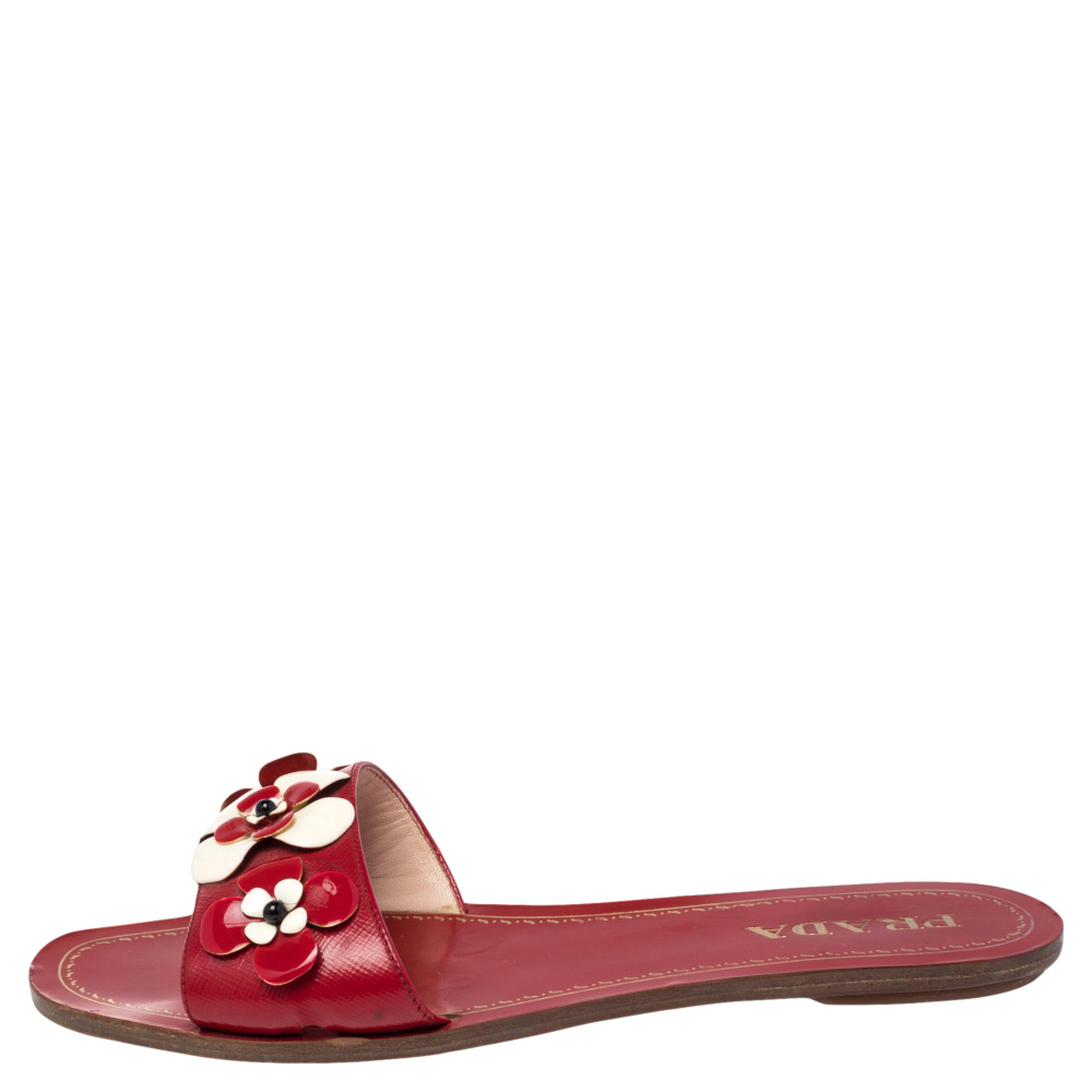 

Prada Red Saffiano Leather Floral Embellished Flat Slides Size