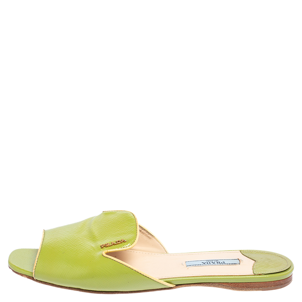 

Prada Green Saffiano Patent Leather Slide Flats Size