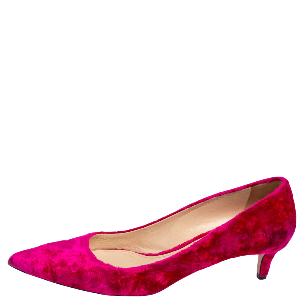 

Prada Pink Velvet Pointed Toe Kitten Heel Pumps Size