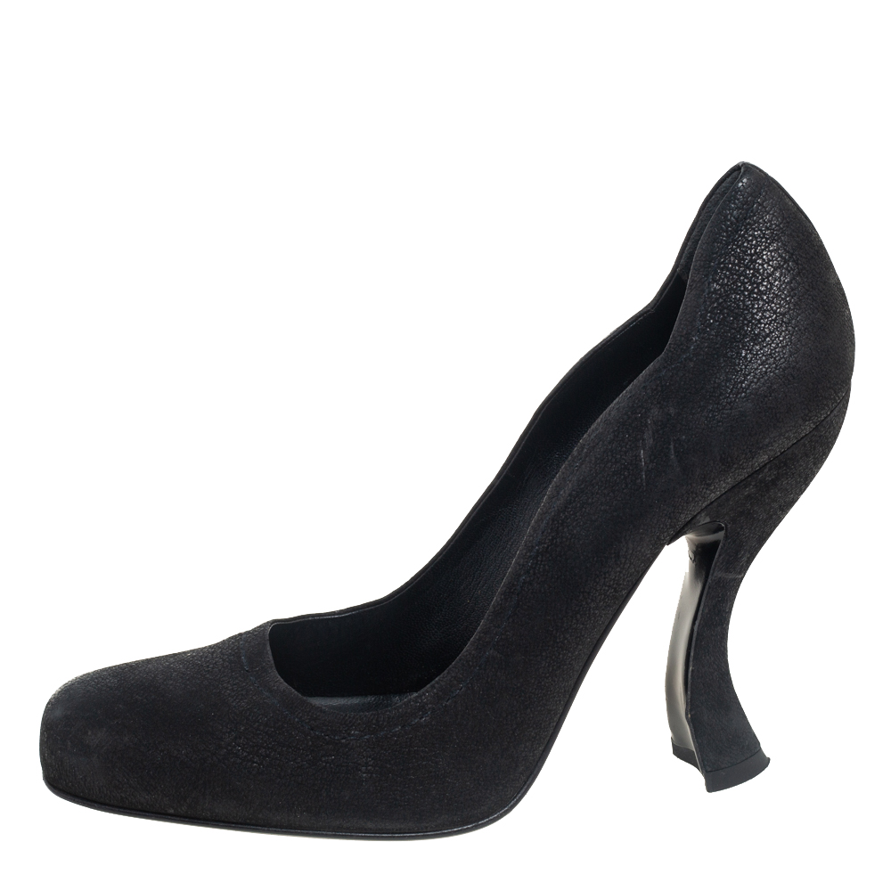 

Prada Black Suede Scallop Pumps Size