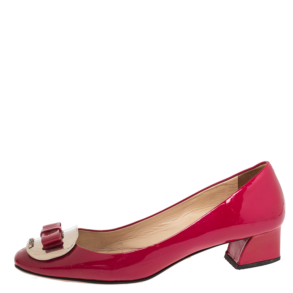 

Prada Rose Pink Patent Leather Bow Block Heel Pumps Size