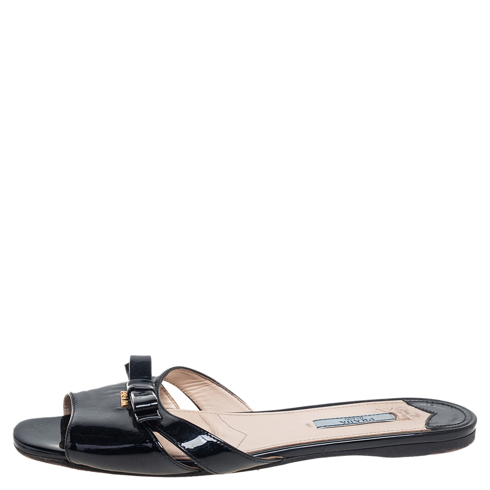

Prada Black Patent Leather Bow Open Toe Flat Sandals Size