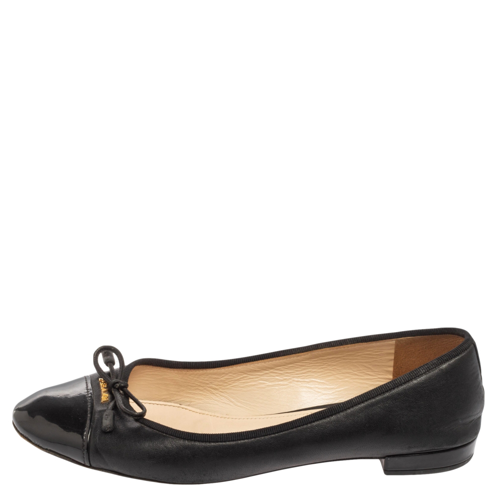 

Prada Black Leather And Patent Cap Toe Bow Ballet Flats Size