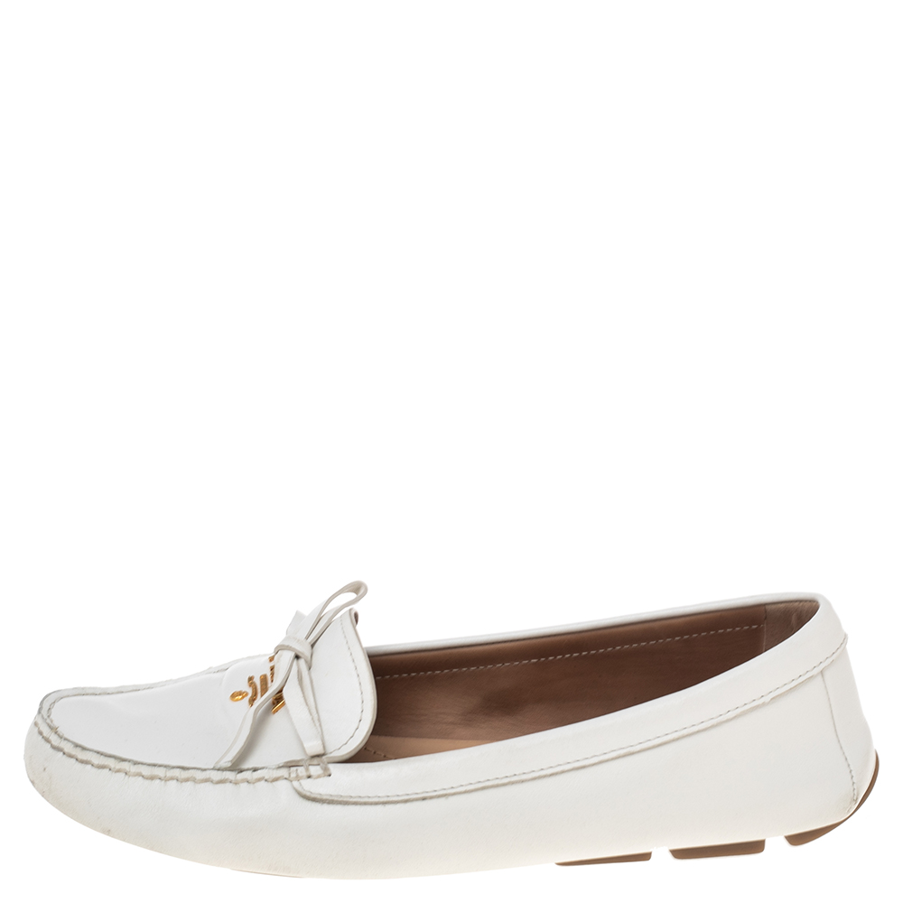 

Prada White Leather Bow Loafers Size