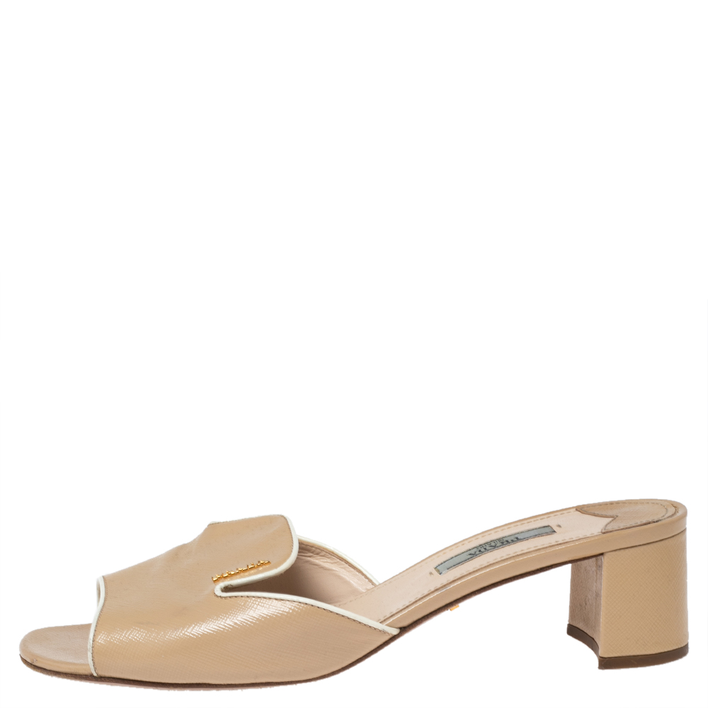 

Prada Beige Saffiano Vernice Leather Block Heel Slide Sandals Size