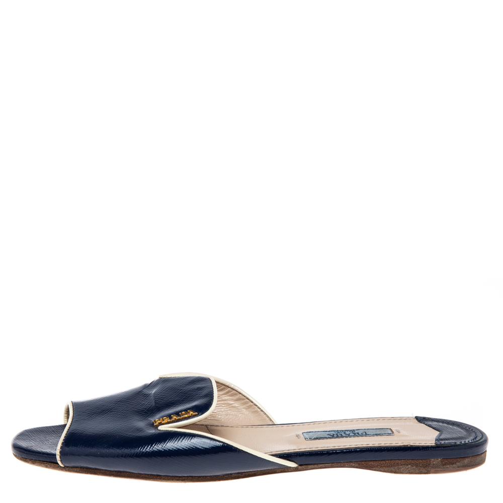 

Prada Navy Blue Saffiano Patent Leather Slide Flat Sandals Size