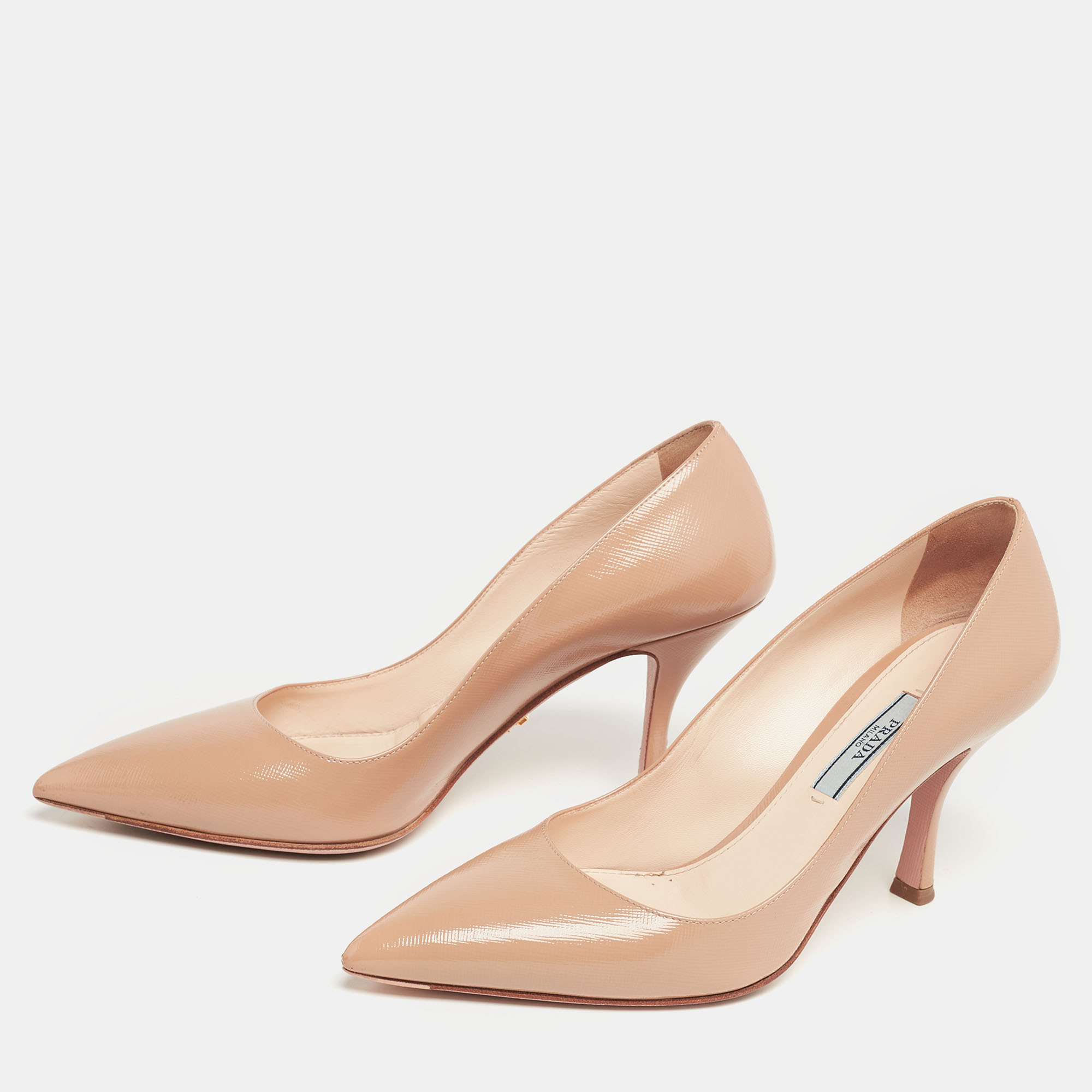 

Prada Beige Vernice Saffiano Leather Pointed-Toe Pumps Size