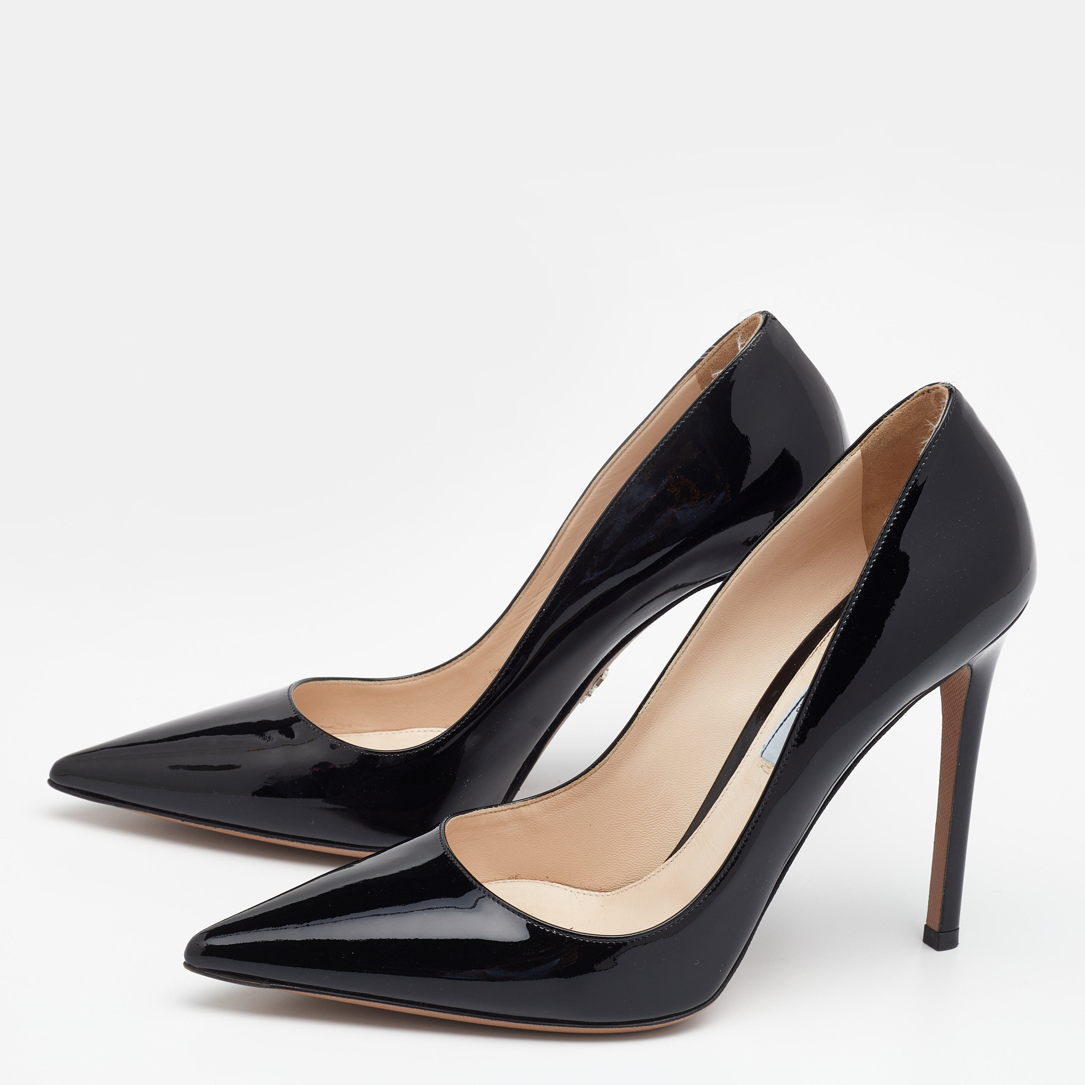 

Prada Black Patent Leather Pointed Toe Pumps Size