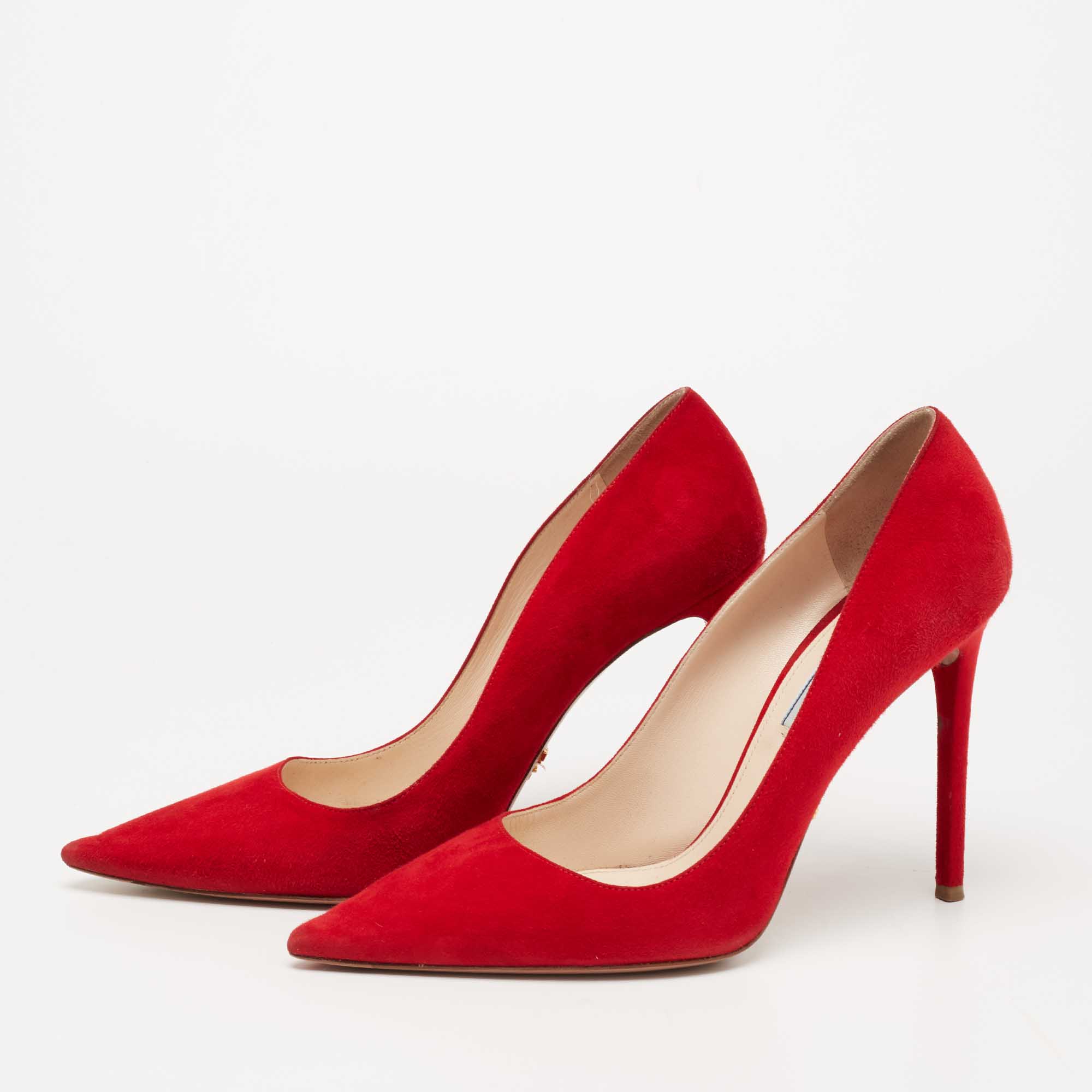 

Prada Red Suede Pointed-Toe Pumps Size