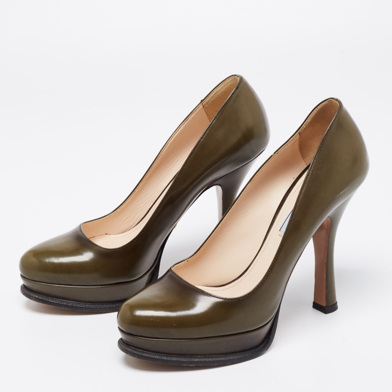 

Prada Olive Green Leather Platform Pumps Size