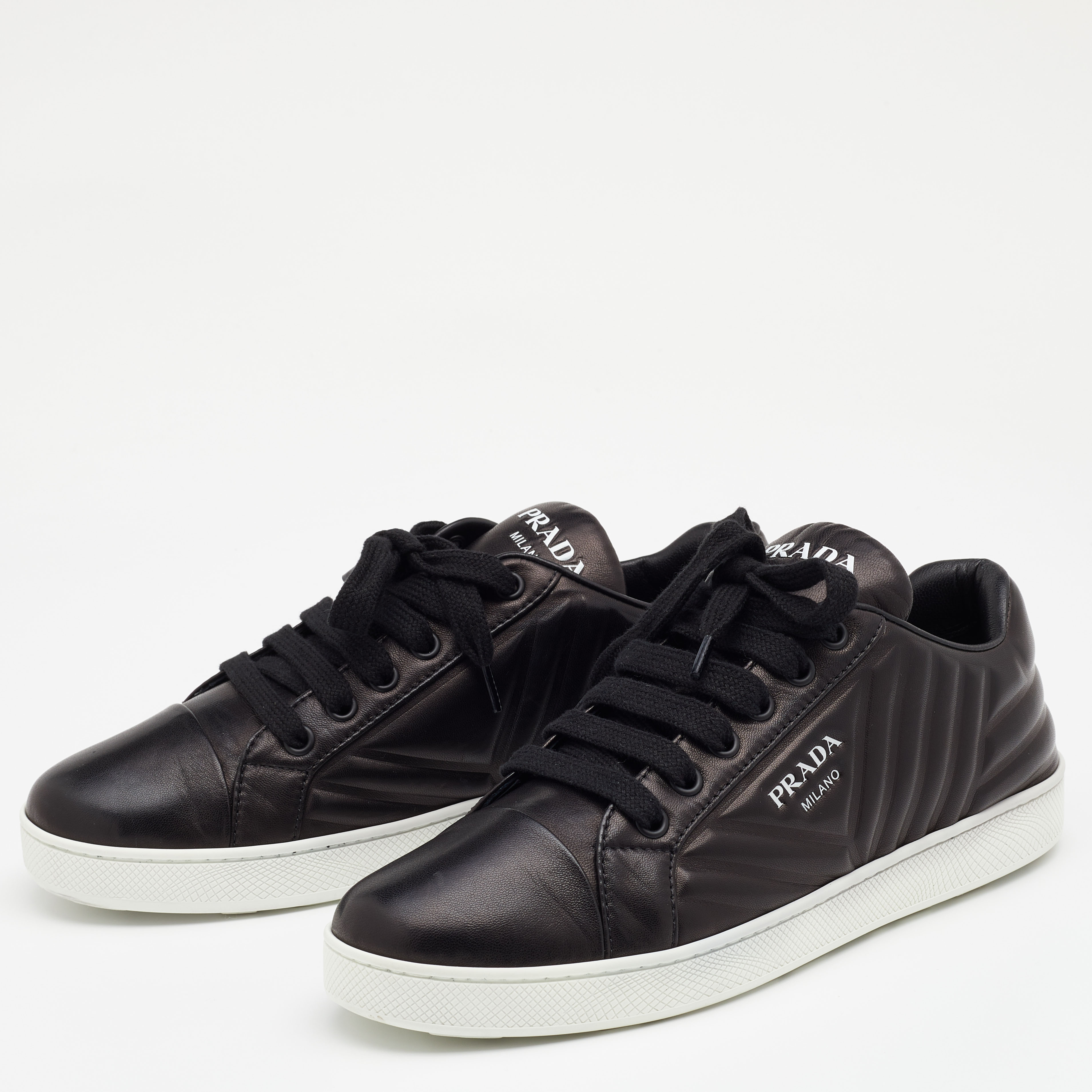 

Prada Black Quilted Leather Low Top Sneakers Size
