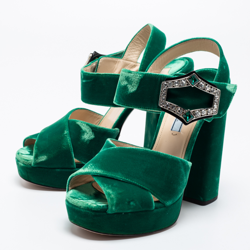 

Prada Green Velvet Cross Strap Platform Ankle-Strap Sandals Size