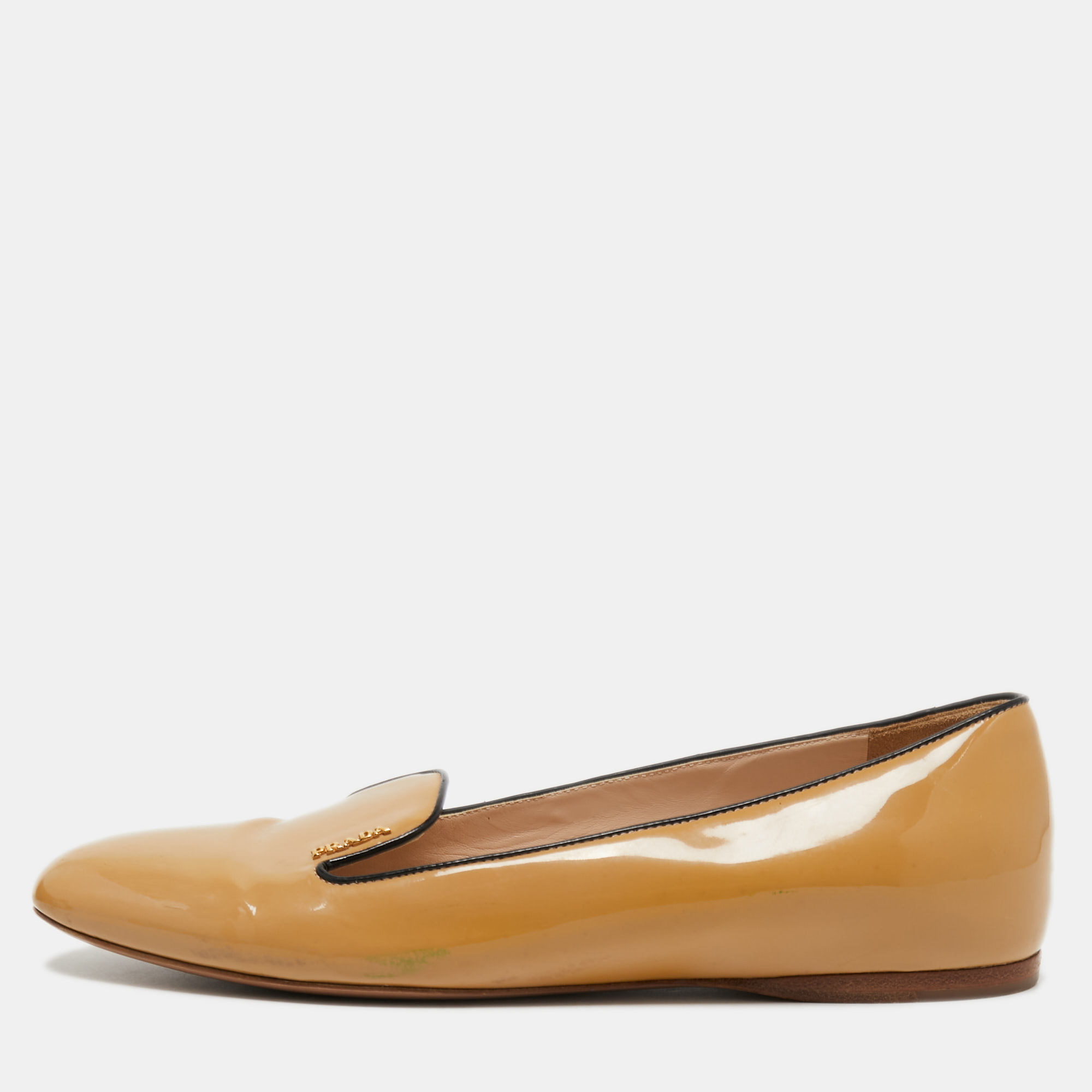 Pre-owned Prada Beige Patent Leather Ballet Flats Size 40
