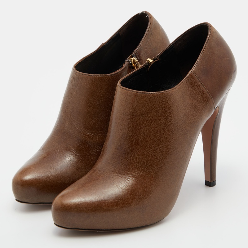 

Prada Brown Leather Pointed Toe Booties Size