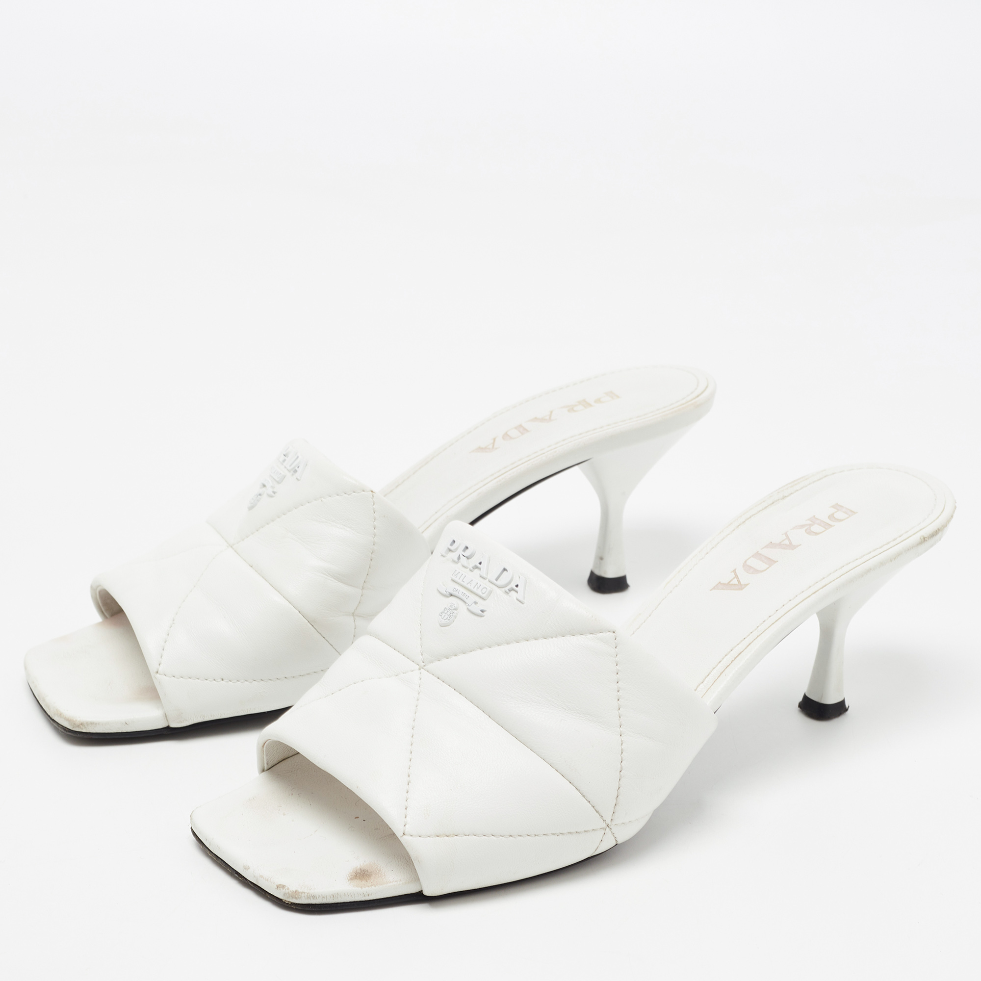 

Prada White Quilted Leather Slide Sandals Size