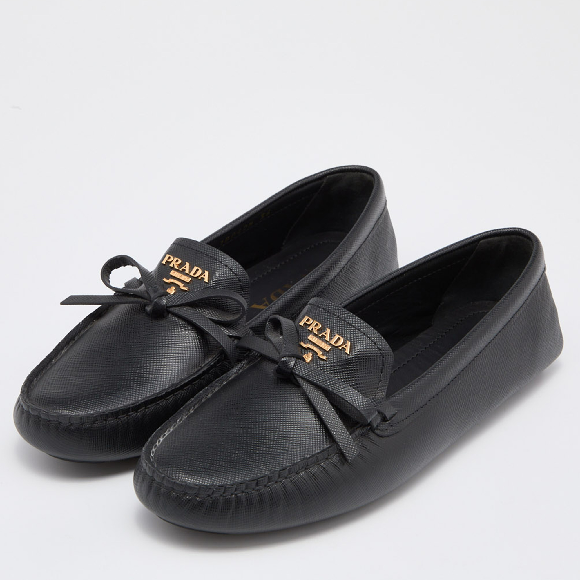 

Prada Black Saffiano Leather Bow Detail Loafers Size