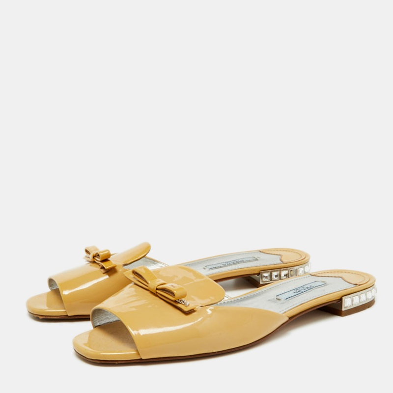 

Prada Light Yellow Patent Leather Bow Crystal Embellished Flat Slides Size