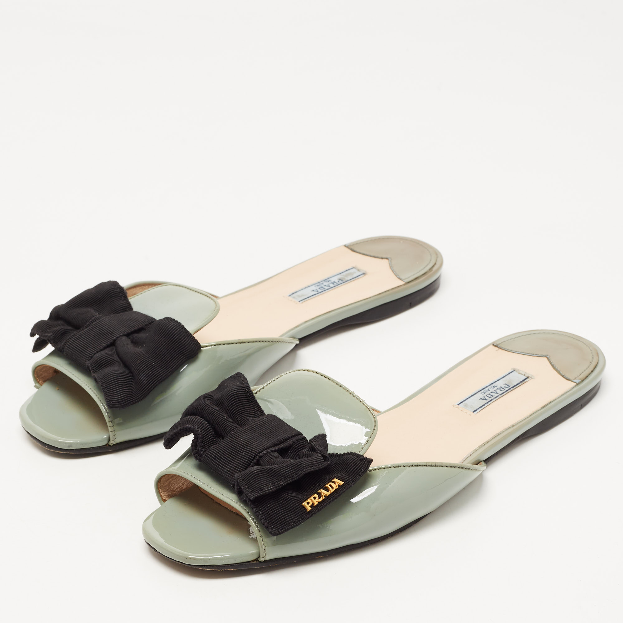 

Prada Green Patent Leather and Canvas Bow Flat Slides Size