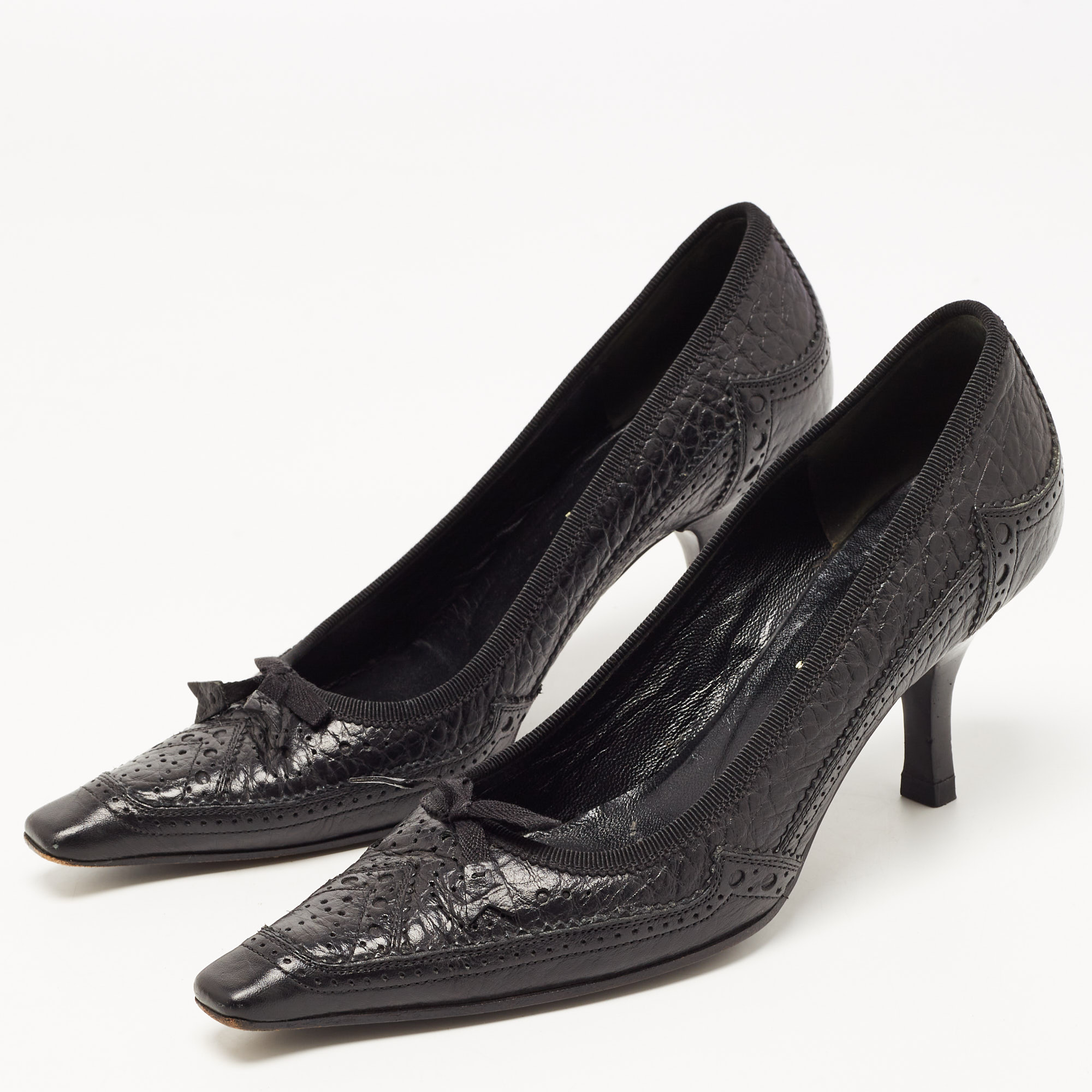 

Prada Black Brogue Leather Bow Pointed Toe Pumps Size