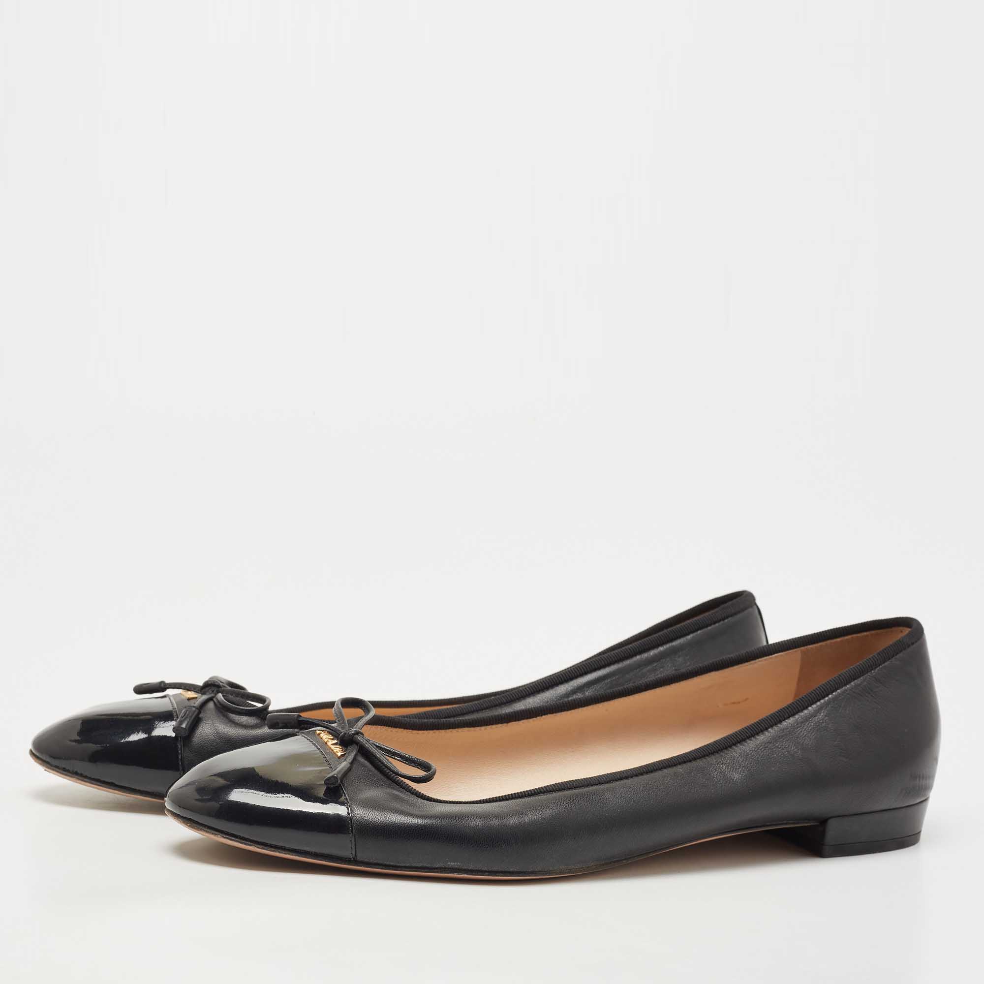 

Prada Black Leather and Patent Cap Toe Bow Ballet Flats Size