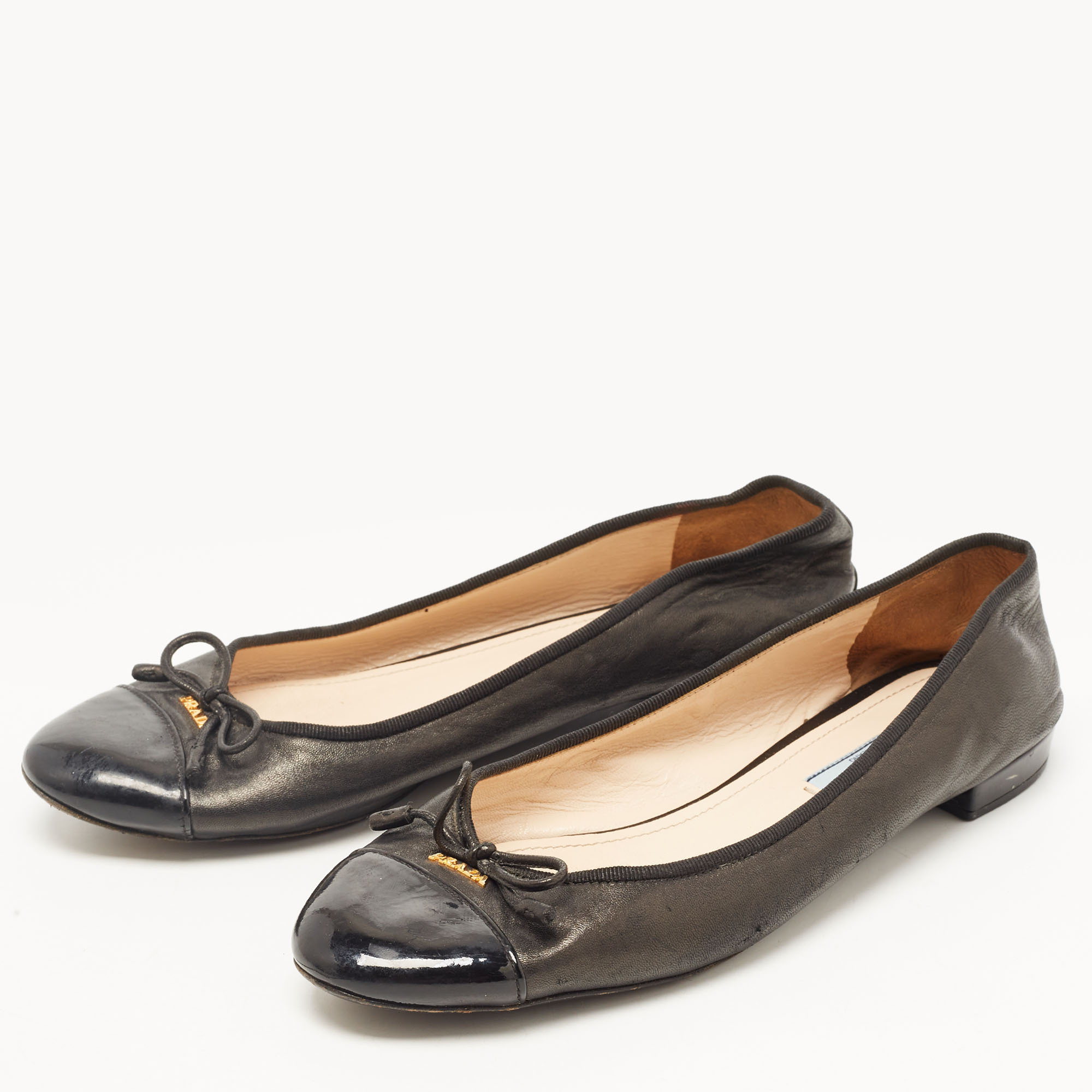 

Prada Black Leather and Patent Cap Toe Bow Ballet Flats Size