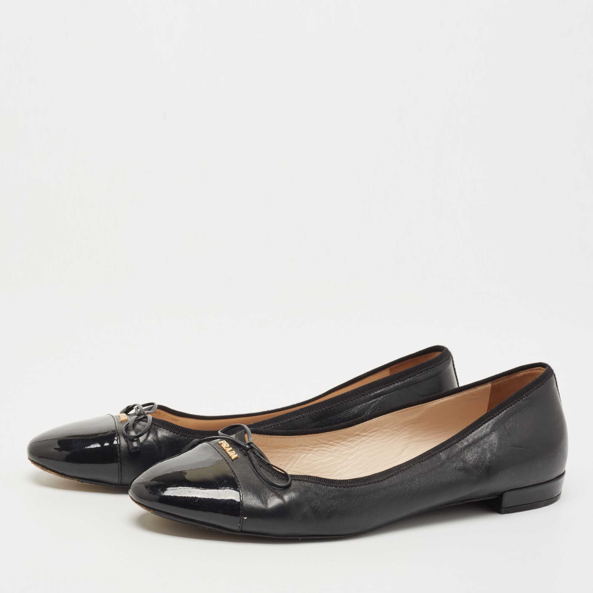 

Prada Black Patent and Leather Cap Toe Ballet Flats Size