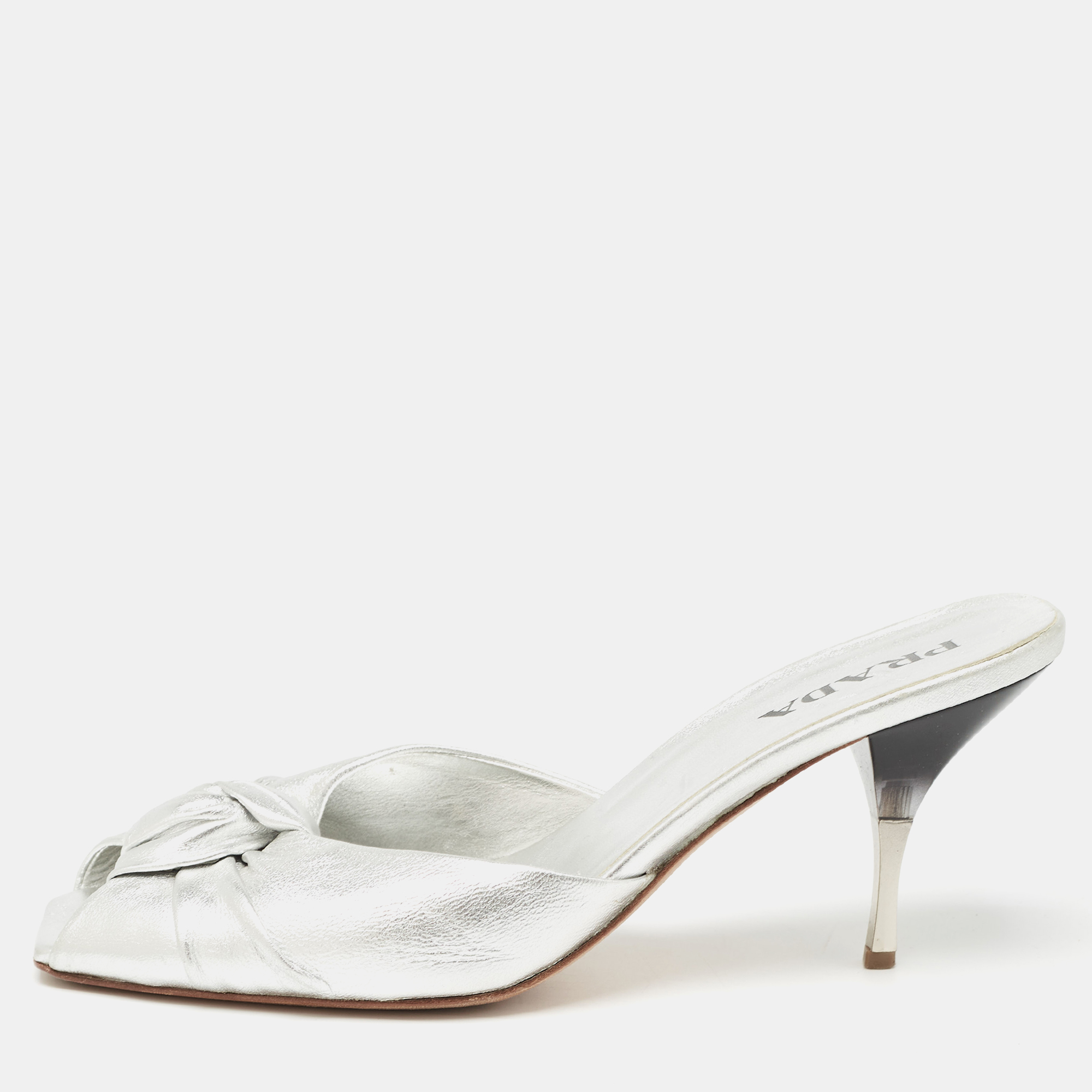 

Prada Silver Foil Leather Knotted Square Peep Toe Slide Sandals Size